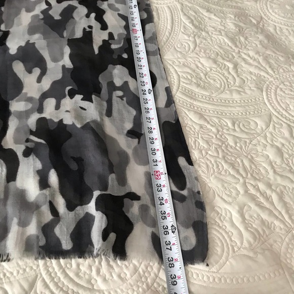 Pretty Persuasions 100% Polyester Fringed Scarf Black, Dark Gray, Light Gray - Picture 5 of 5